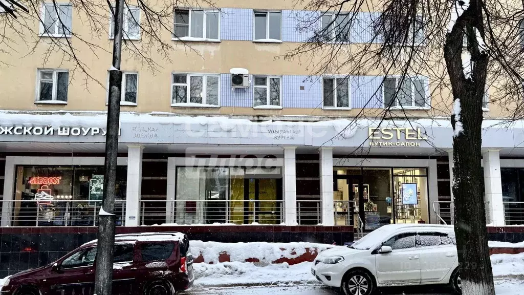Торговая площадь в Марий Эл, Йошкар-Ола бул. Чавайна, 45 (62 м) - Фото 1