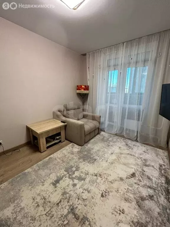 1-комнатная квартира: Тюмень, улица Тимофея Чаркова, 81к2 (34.5 м) - Фото 2