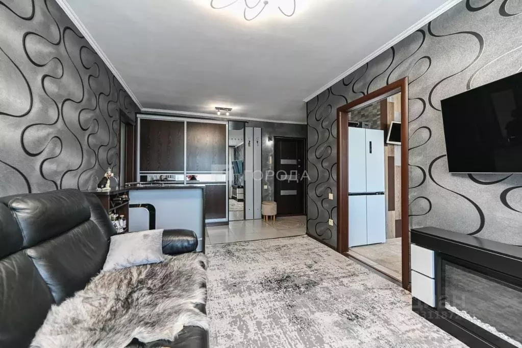3-к кв. Алтайский край, Барнаул ул. Антона Петрова, 214 (63.8 м) - Фото 1
