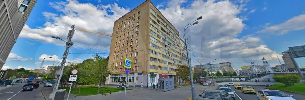 продажа торговой площади 20,2м у метро на трафике - Фото 1