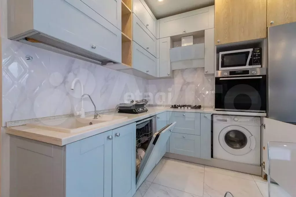 3-к. квартира, 99 м, 4/4 эт. - Фото 1