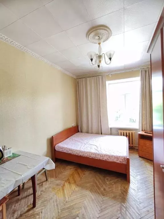 Комната Санкт-Петербург ул. Коммуны, 58 (14.0 м) - Фото 0