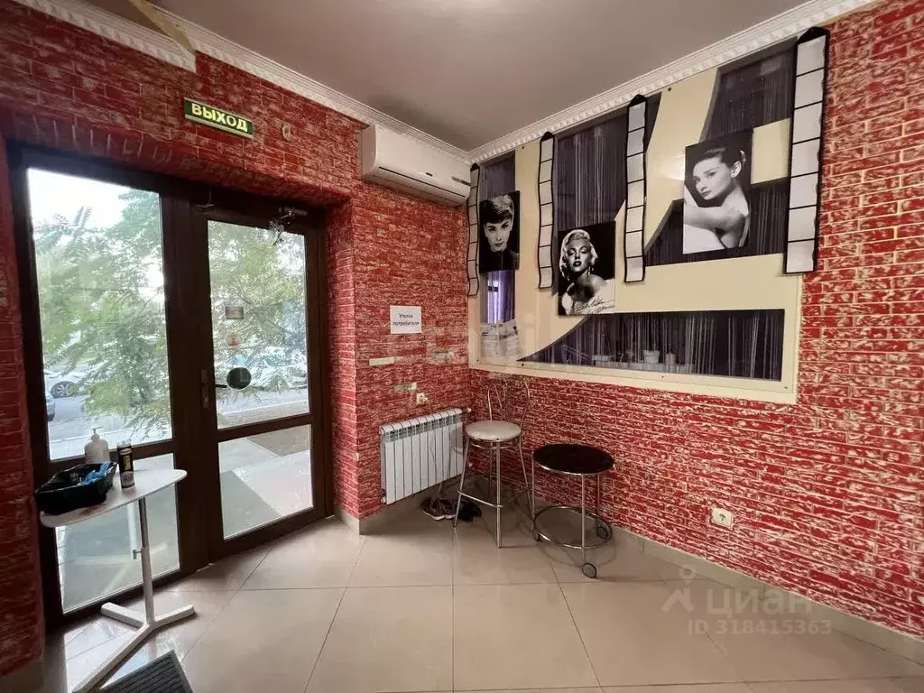 Помещение свободного назначения в Астраханская область, Астрахань ул. ... - Фото 0