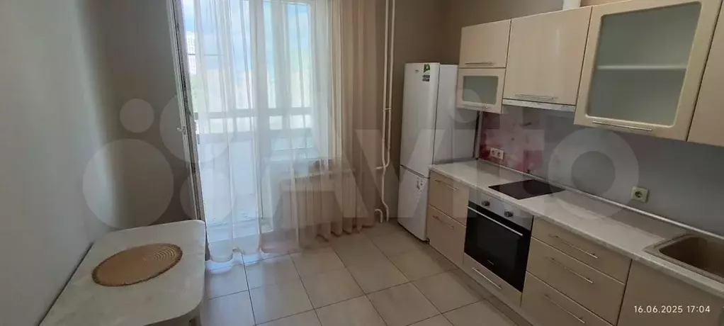 1-к. квартира, 42 м, 9/17 эт. - Фото 0