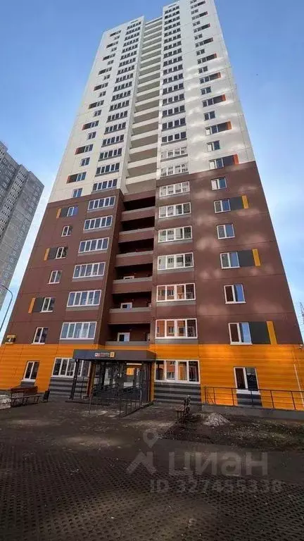 Студия Оренбургская область, Оренбург ул. Юркина, 4 (27.7 м) - Фото 1