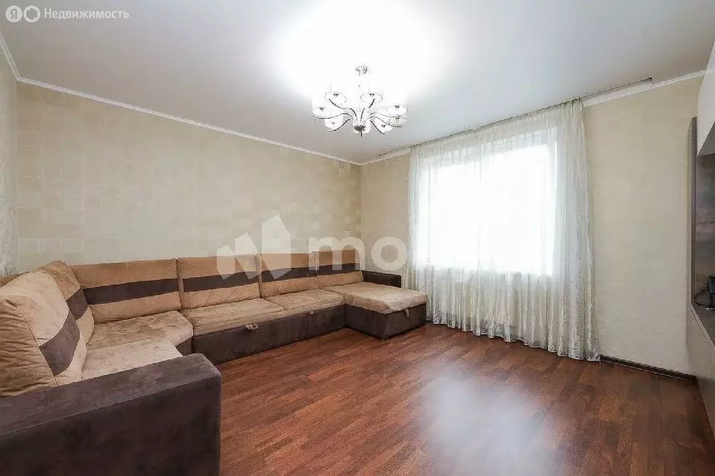 3-комнатная квартира: Калининград, Кутаисский переулок, 3 (71 м) - Фото 1