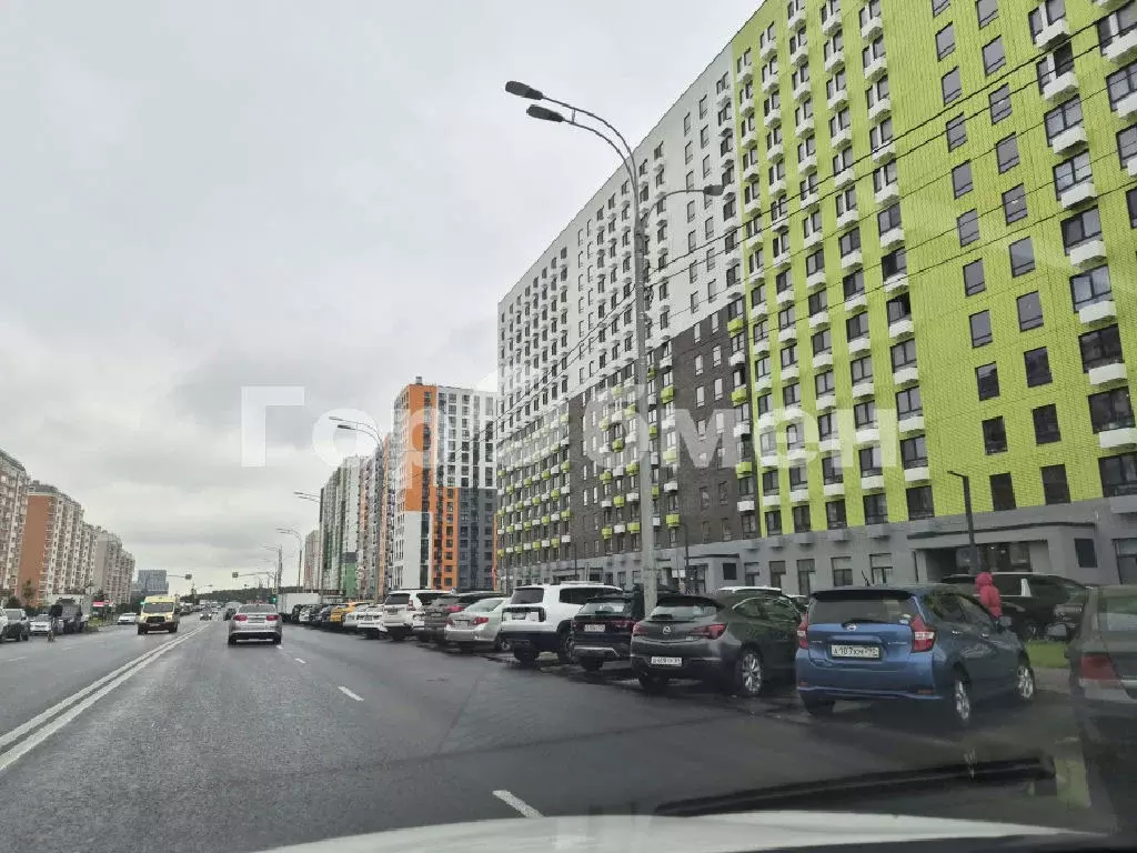 Продается 3-комнатная квартира - Фото 1