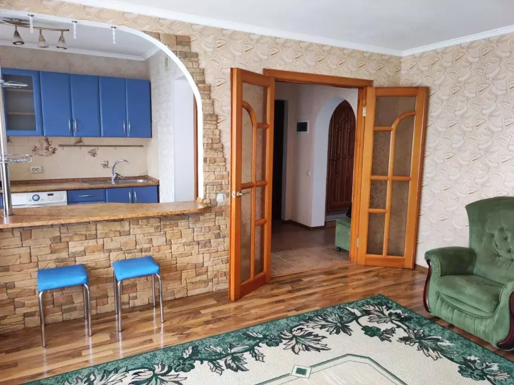 2-к кв. Севастополь просп. Октябрьской Революции, 23к3 (61.8 м) - Фото 2