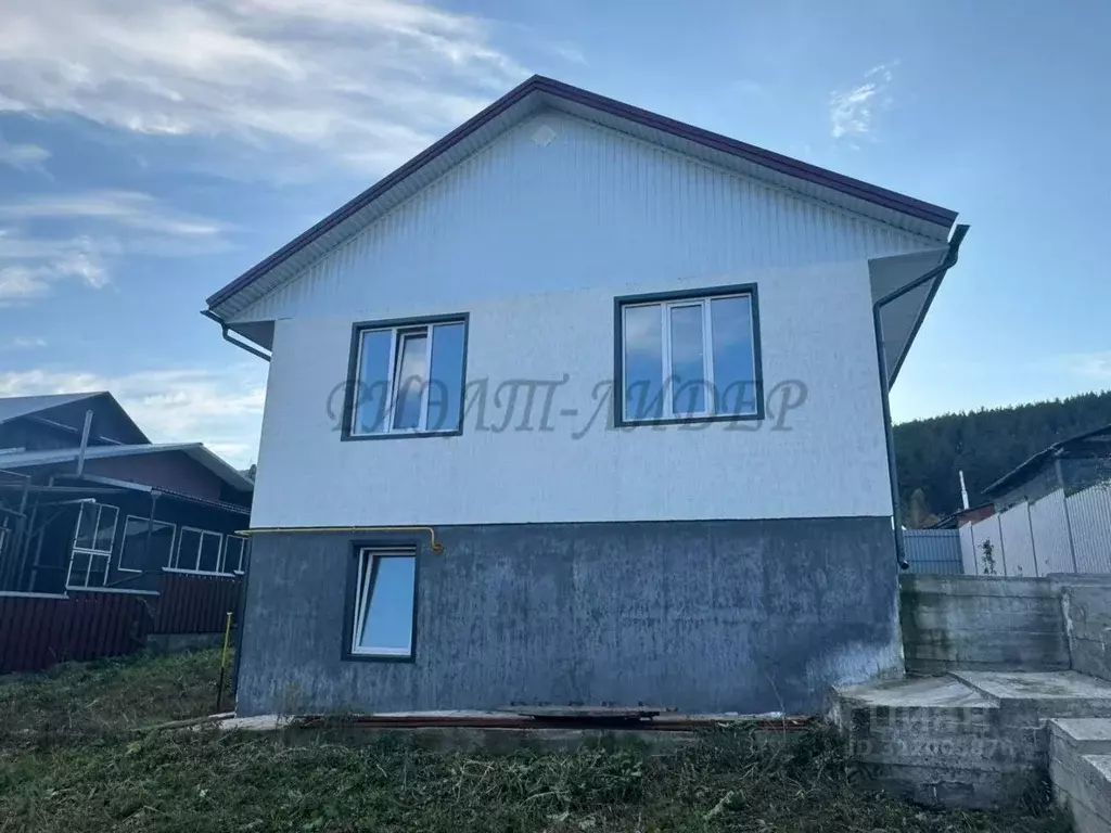 Дом в Алтай, Горно-Алтайск ул. Гоголя (105 м) - Фото 1