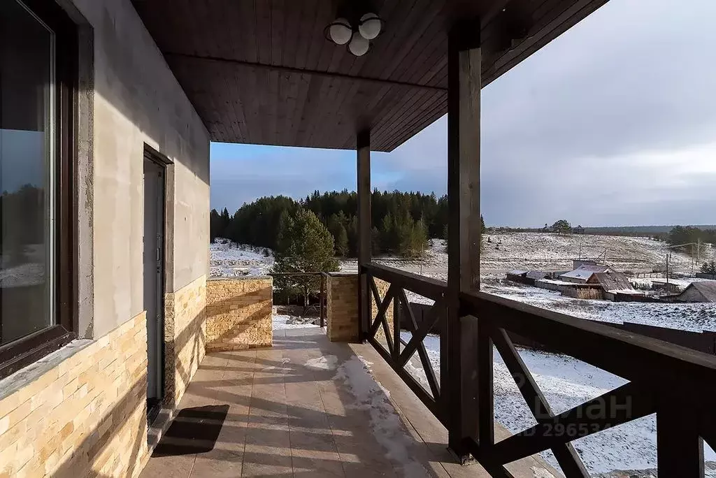 Дом в Свердловская область, Первоуральск муниципальный округ, д. ... - Фото 1