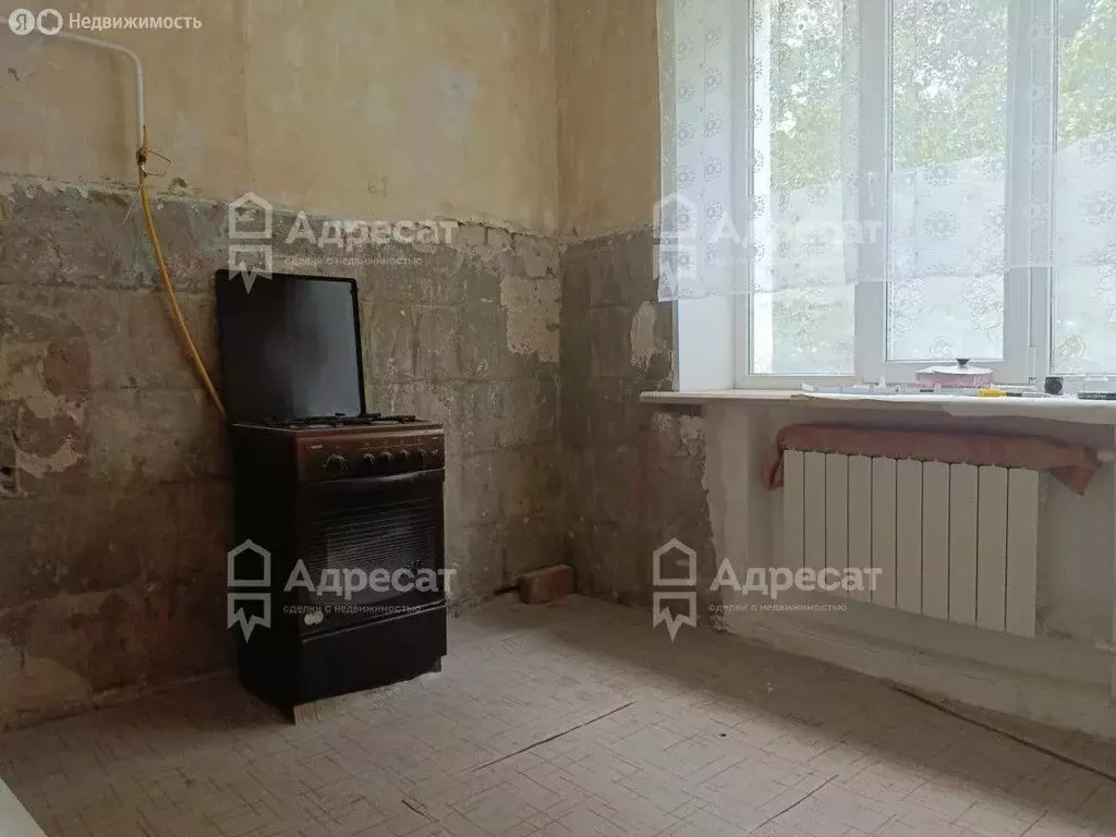 3-комнатная квартира: Волгоград, Инициативная улица, 5 (74 м) - Фото 1