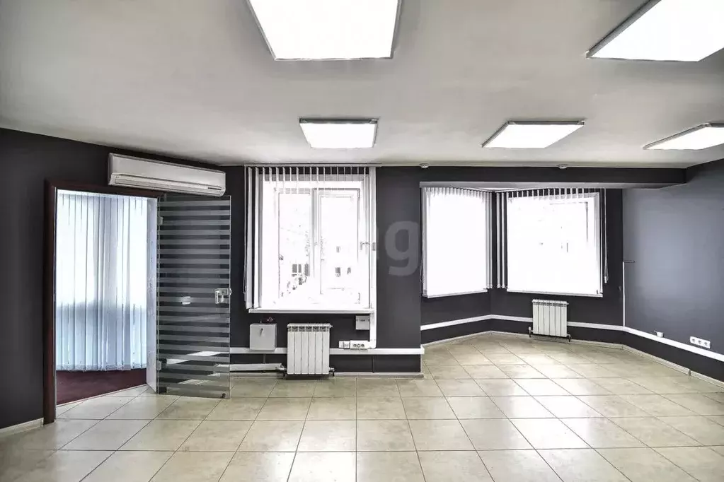 Офис в Сахалинская область, Южно-Сахалинск Курильская ул., 38 (98 м) - Фото 2