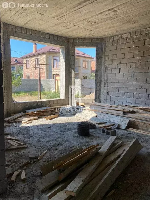 Дом в Махачкала, 2-я Туралинская улица, 24 (170 м) - Фото 1