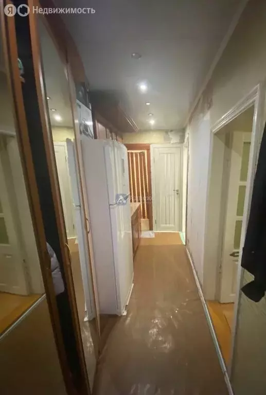 2-комнатная квартира: Тюмень, улица Республики, 229 (38 м) - Фото 1