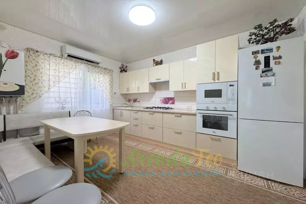 Дом в Крым, Феодосия ул. Куйбышева (75 м) - Фото 1