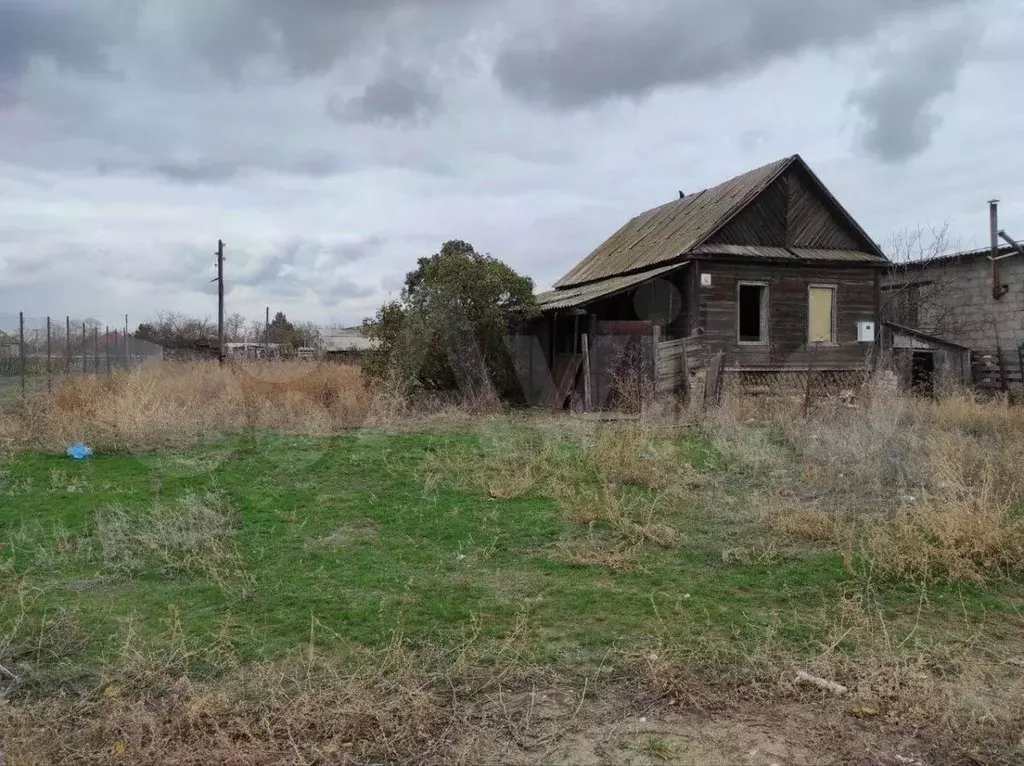 Дом в Волгоградская область, Среднеахтубинский район, Краснослободск ... - Фото 1