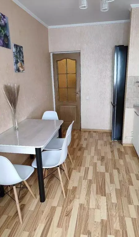 3-к кв. Крым, Симферополь ул. 1-й Конной армии, 84 (70.0 м) - Фото 2