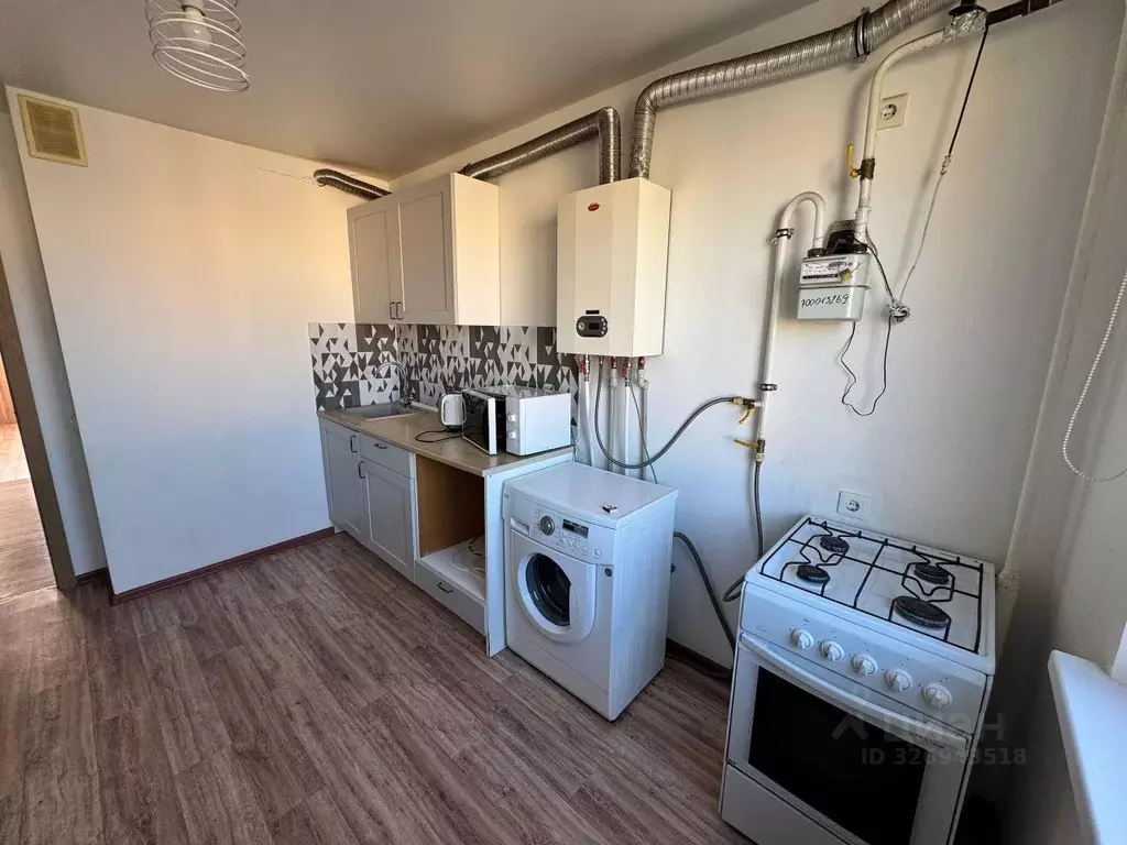 2-к кв. Адыгея, Тахтамукайский район, Яблоновский пгт ул. Гагарина, ... - Фото 2