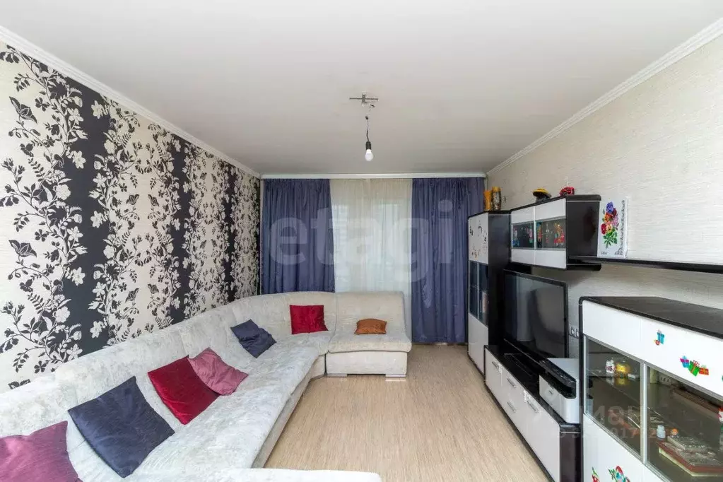 3-к кв. Тюменская область, Тюмень ул. Ю.-Р.Г. Эрвье, 28к1 (90.3 м) - Фото 1