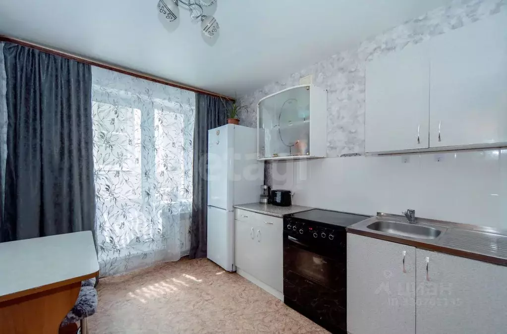 3-к кв. Алтайский край, Бийск ул. Александра Матросова, 31 (60.1 м) - Фото 1
