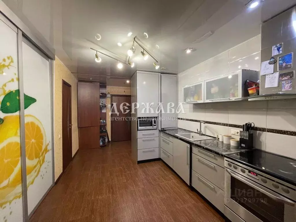 3-к кв. Белгородская область, Старый Оскол Космос мкр, 2 (109.8 м) - Фото 2