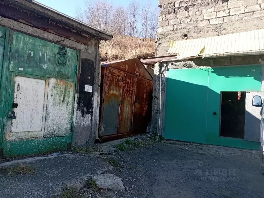 Гараж в Камчатский край, Петропавловск-Камчатский ул. Капитана ... - Фото 0