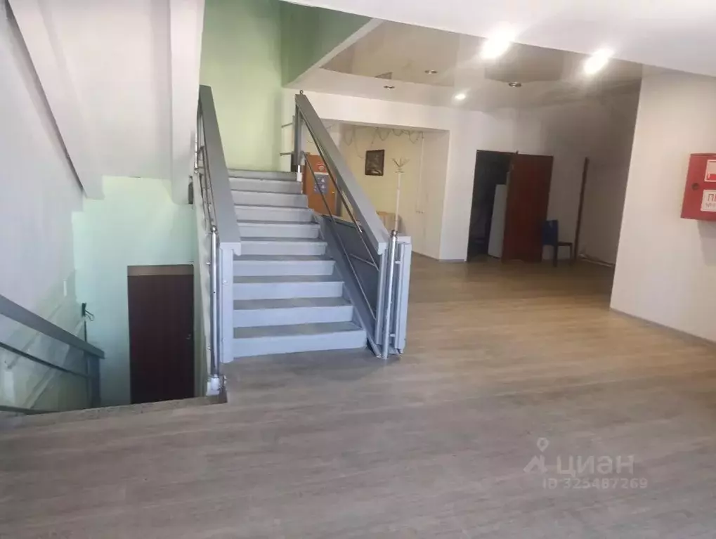 Помещение свободного назначения в Коми, Воркута ул. Яновского, 8 (647 ... - Фото 2