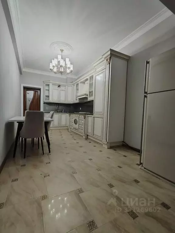 3-к кв. Дагестан, Махачкала ул. Циолковского, 11к1 (120.0 м) - Фото 1