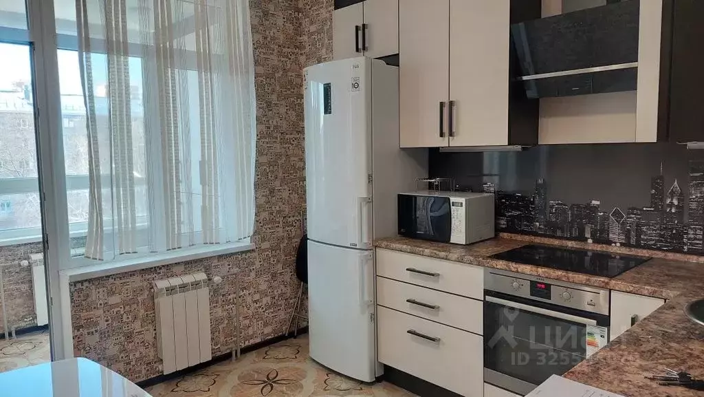 2-к кв. Белгородская область, Белгород Вокзальная ул., 26А (76.0 м) - Фото 1