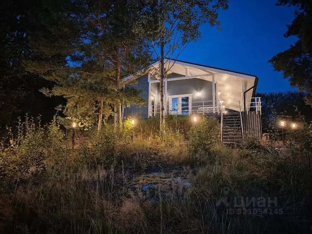 Дом в Карелия, Сортавальский муниципальный округ, пос. Нукутталахти ... - Фото 1