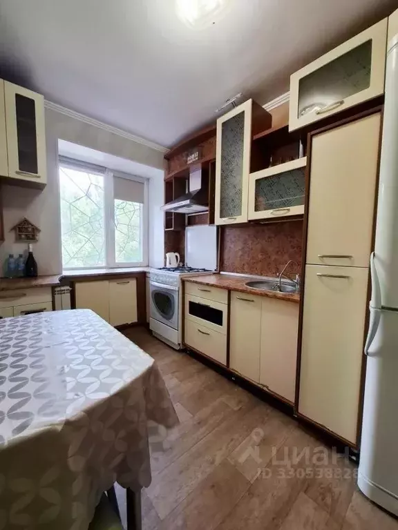 2-к кв. Омская область, Омск ул. 21-я Северная, 165 (50.3 м) - Фото 1