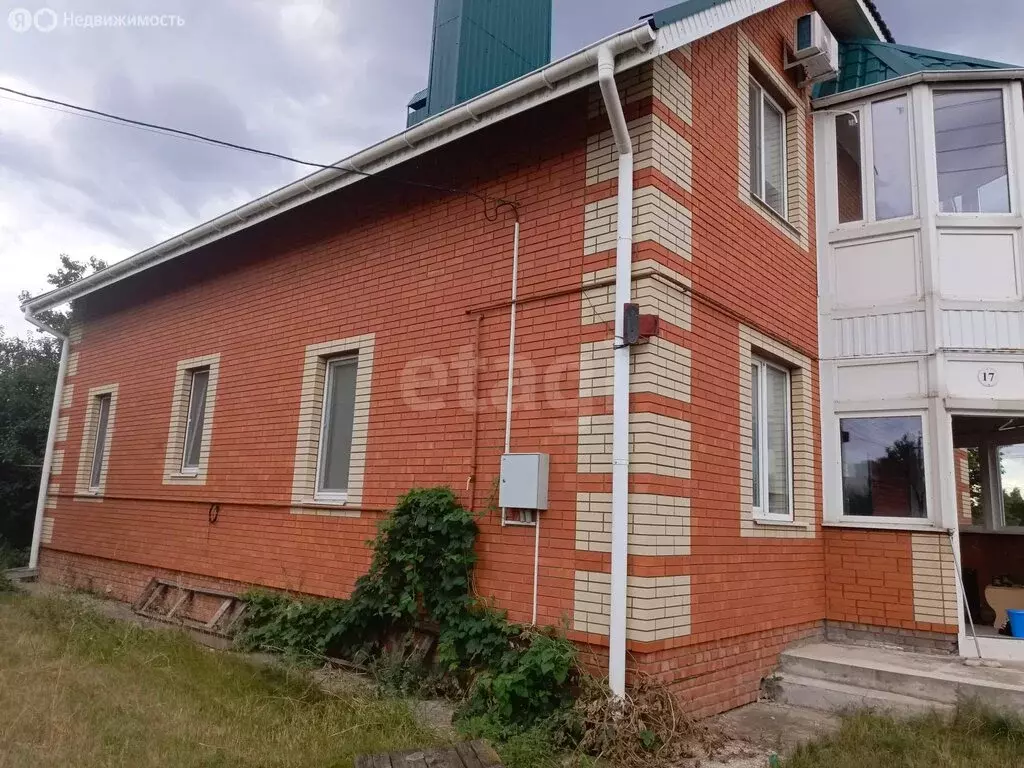 Дом в Энгельс, Спортивная улица, 17 (234 м) - Фото 1