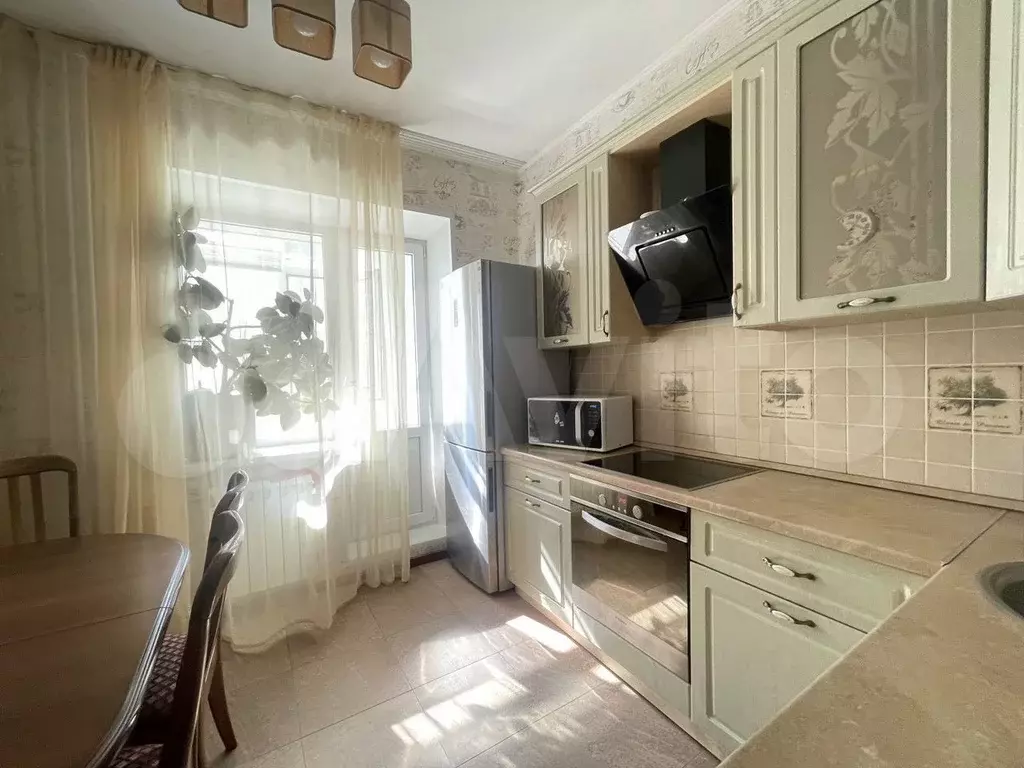 2-к. квартира, 60 м, 8/9 эт. - Фото 1