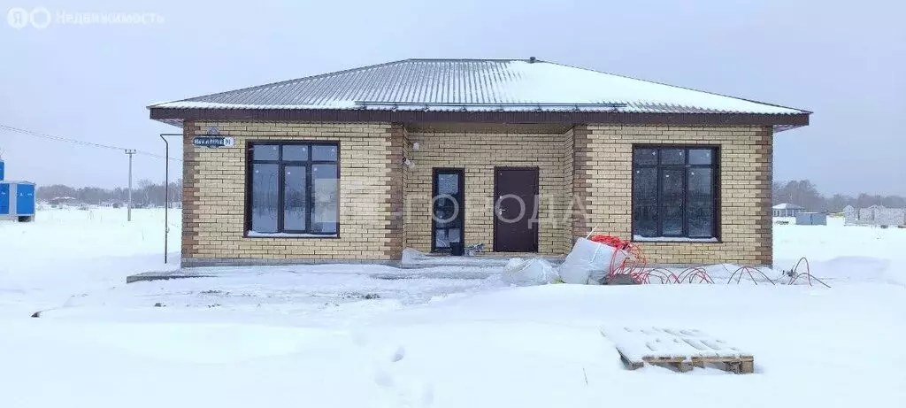 Дом в село Фирсово, улица Ивана Мичурина, 91 (104.1 м) - Фото 1