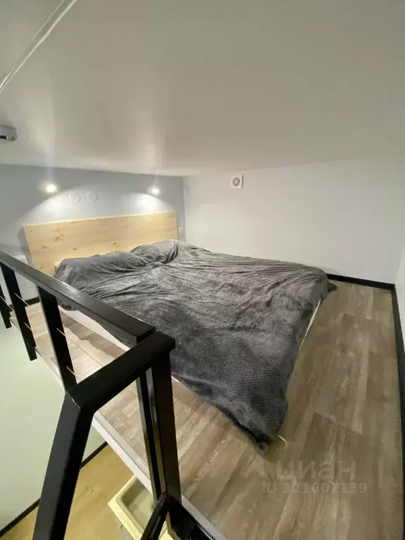 Студия Санкт-Петербург ул. Союза печатников, 8 (18.0 м) - Фото 1