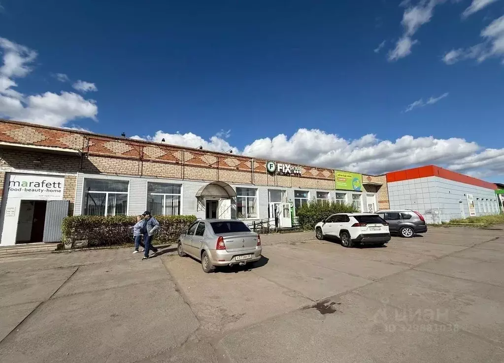 Торговая площадь в Омская область, Исилькуль Октябрьская ул., 11 (415 ... - Фото 1