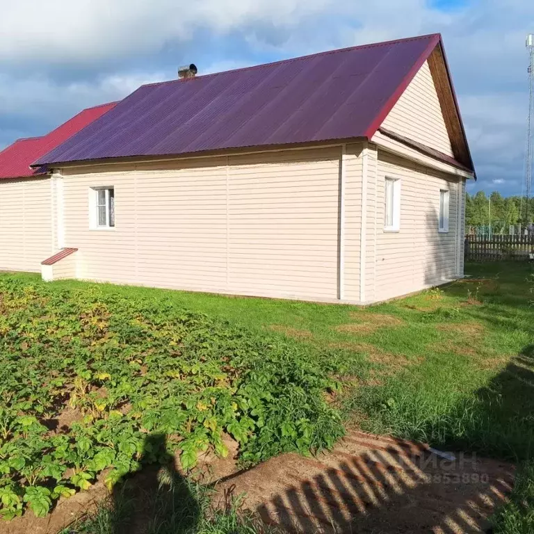 Дом в Карелия, Пудожское городское поселение, пос. Колово ул. ... - Фото 1