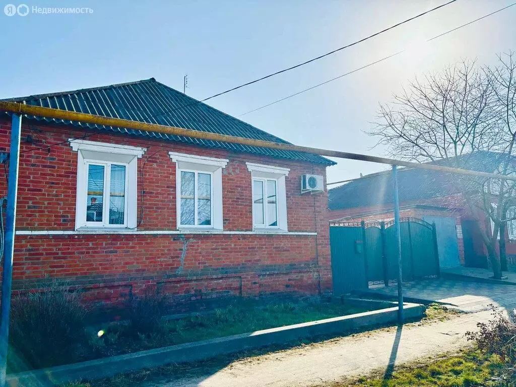 Дом в посёлок городского типа Томаровка, улица Ленина (87 м) - Фото 1