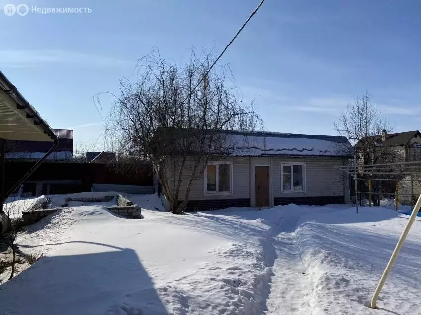 Дом в Курган, посёлок Учхоз, Красивая улица (114 м) - Фото 1