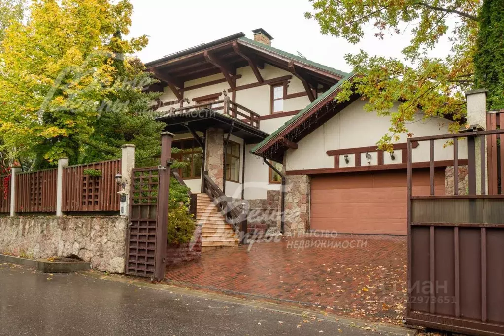 Дом в Москва д. Летово, Времена года-2 ДНП,  (835 м) - Фото 1