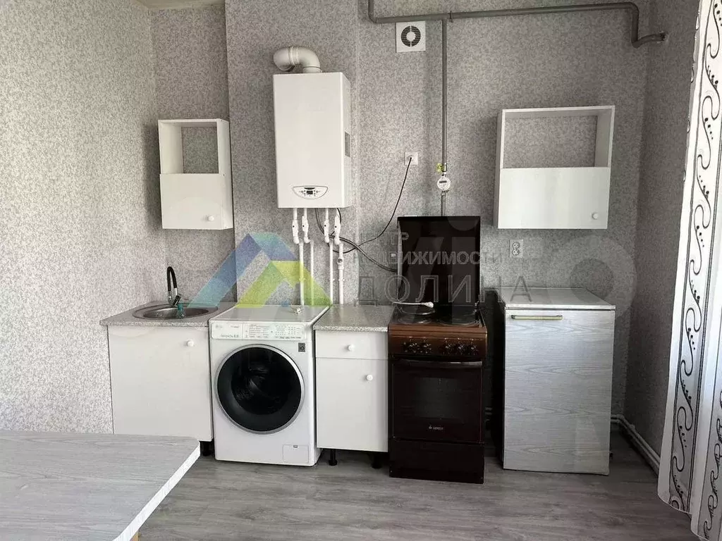 1-к. квартира, 48 м, 1/3 эт. - Фото 1