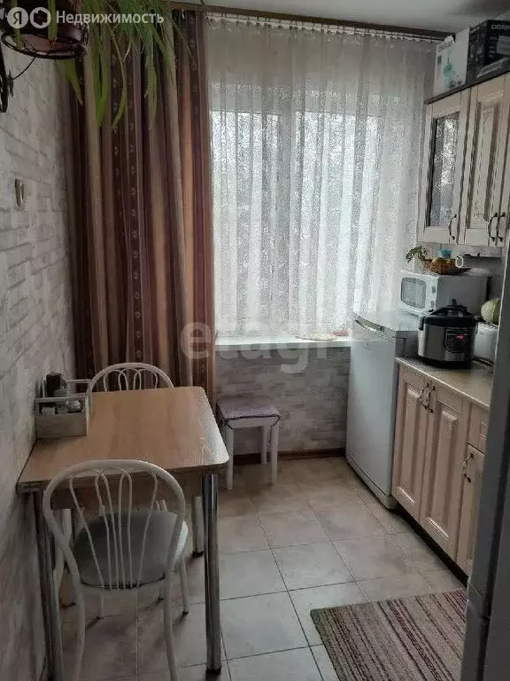 3-комнатная квартира: Новосибирск, улица Крылова, 53 (58.1 м) - Фото 1