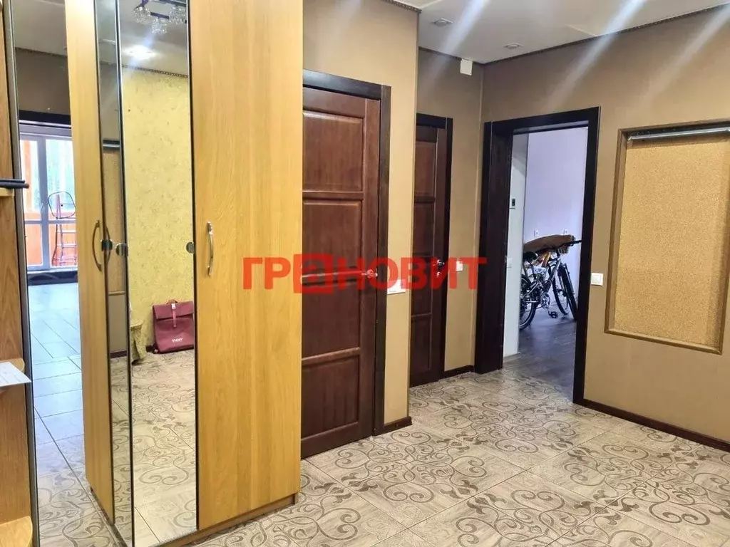 3-к кв. Новосибирская область, Новосибирск ул. Залесского, 2/3 (81.4 ... - Фото 2