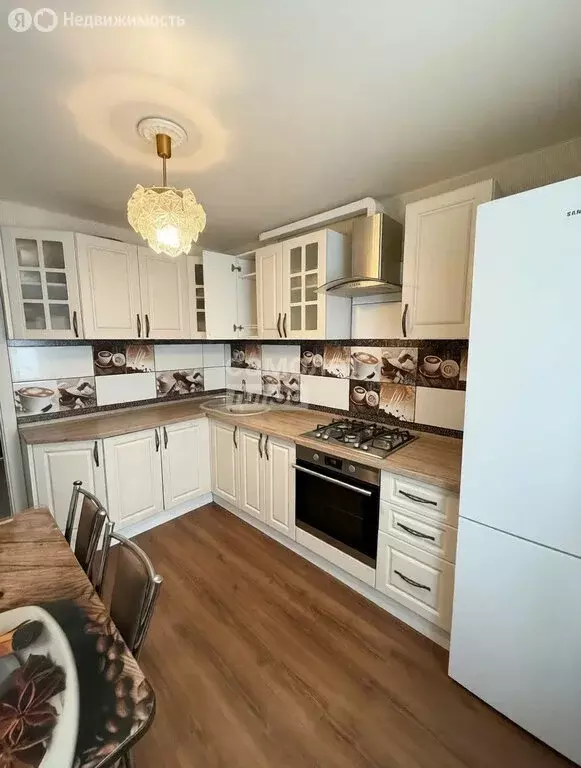 3-комнатная квартира: Омск, улица Масленникова, 62к1 (67.8 м) - Фото 1