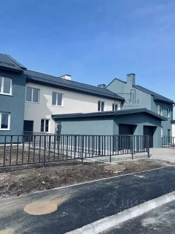 Таунхаус в Челябинская область, Магнитогорск ул. Зеленый Лог (122 м) - Фото 1