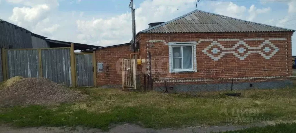 Дом в Курганская область, Далматовский муниципальный округ, с. Пески ... - Фото 1