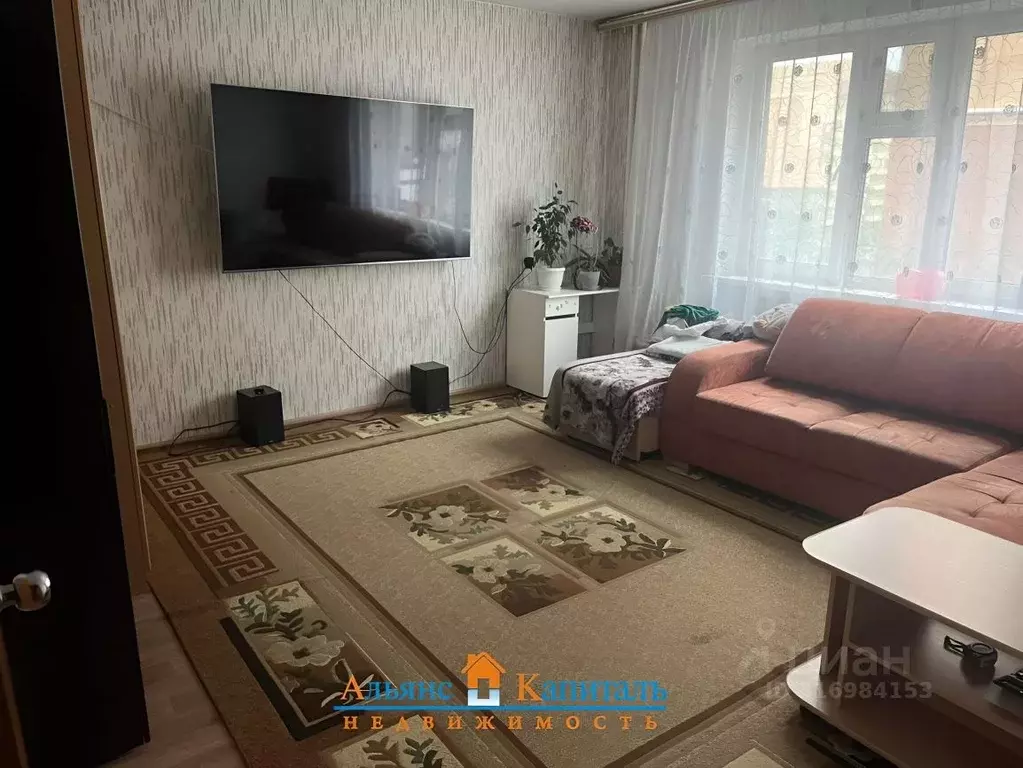 2-к кв. Красноярский край, Красноярск ул. Апрельская, 5Б (60.0 м) - Фото 0