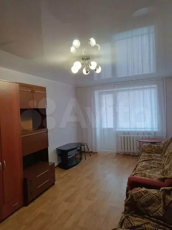 1-к. квартира, 3300 м, 7/9 эт. - Фото 0