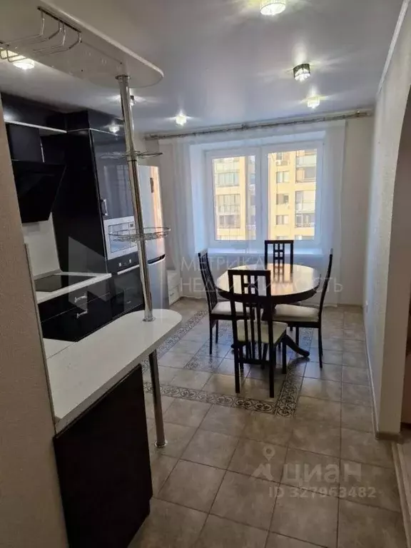 2-к кв. Тюменская область, Тюмень ул. Ю.-Р.Г. Эрвье, 30к3 (61.5 м) - Фото 1