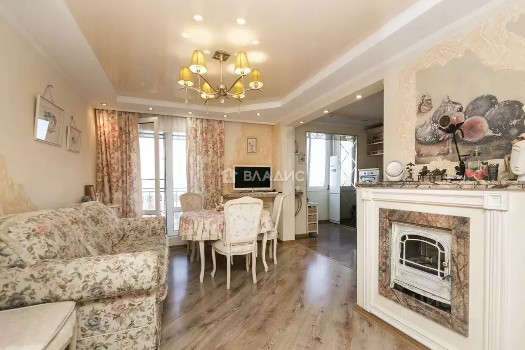 2-к кв. Севастополь ул. Генерала Жидилова, 11 (72.1 м) - Фото 1